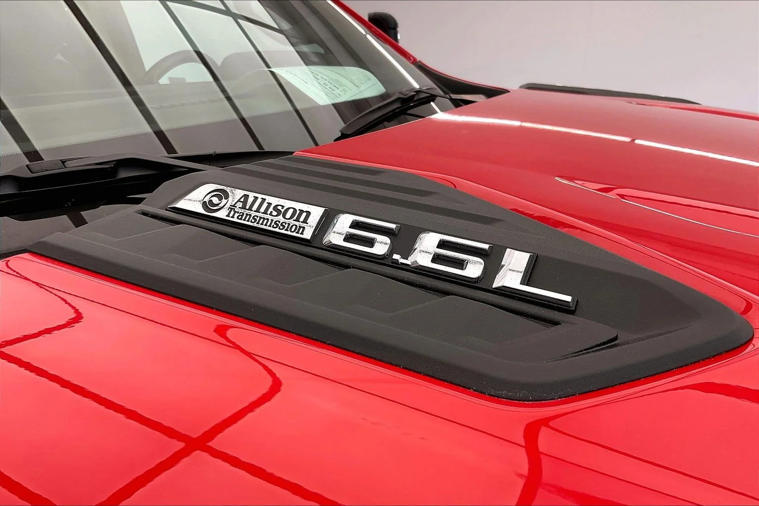 Used 2025 Red Hot Chevrolet LT image 32