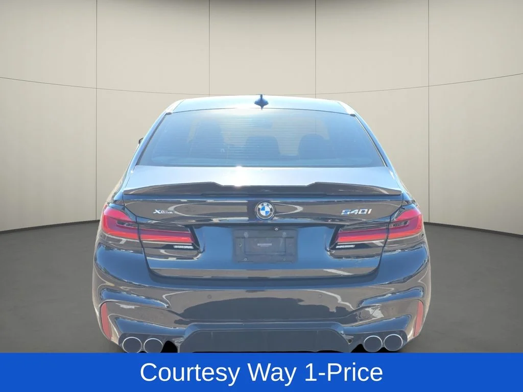 Used 2018 Black BMW 540i xDrive image 8