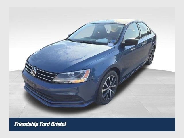 Used 2016 Blue Volkswagen 1.4T SE image 1