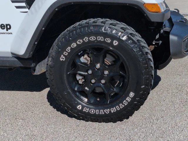 Certified Used 2023 Bright White Clearcoat Jeep Willys image 11