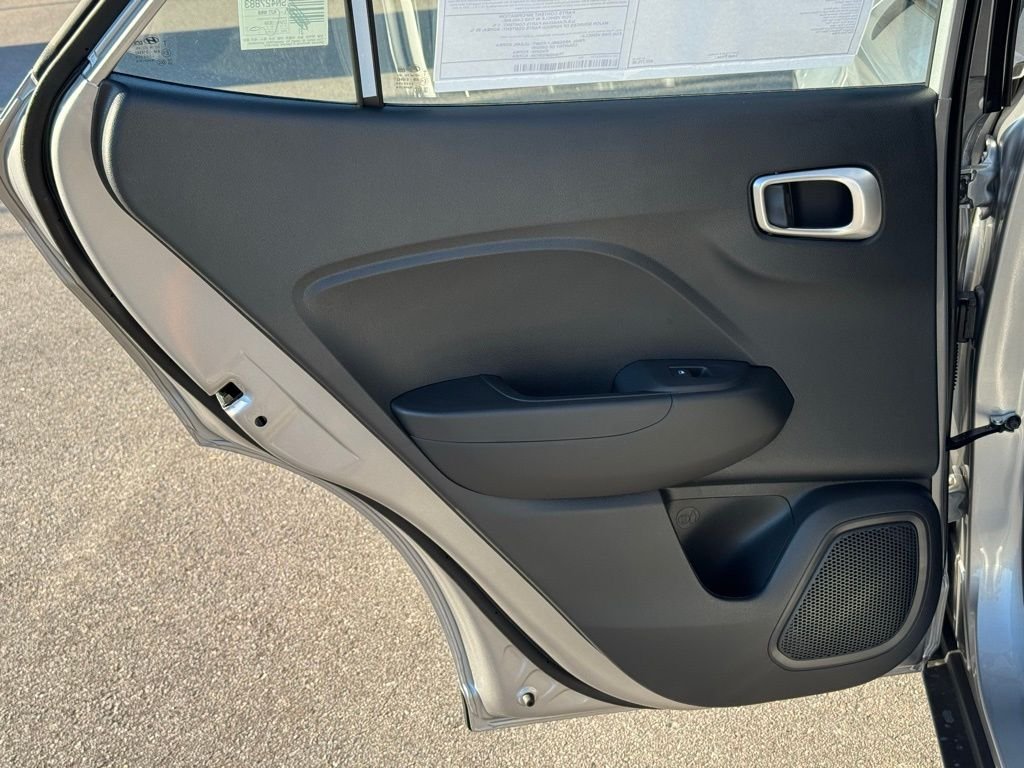 2026 Hyundai Venue SE - Photo 13