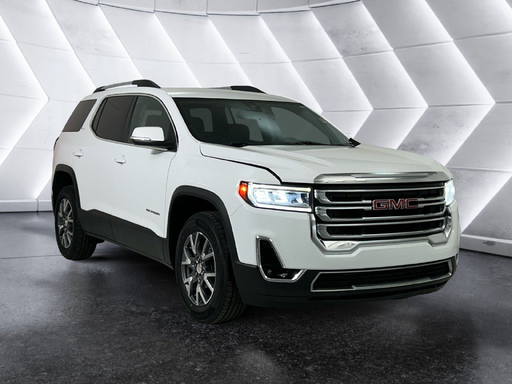Used 2023 White GMC SLT image 1