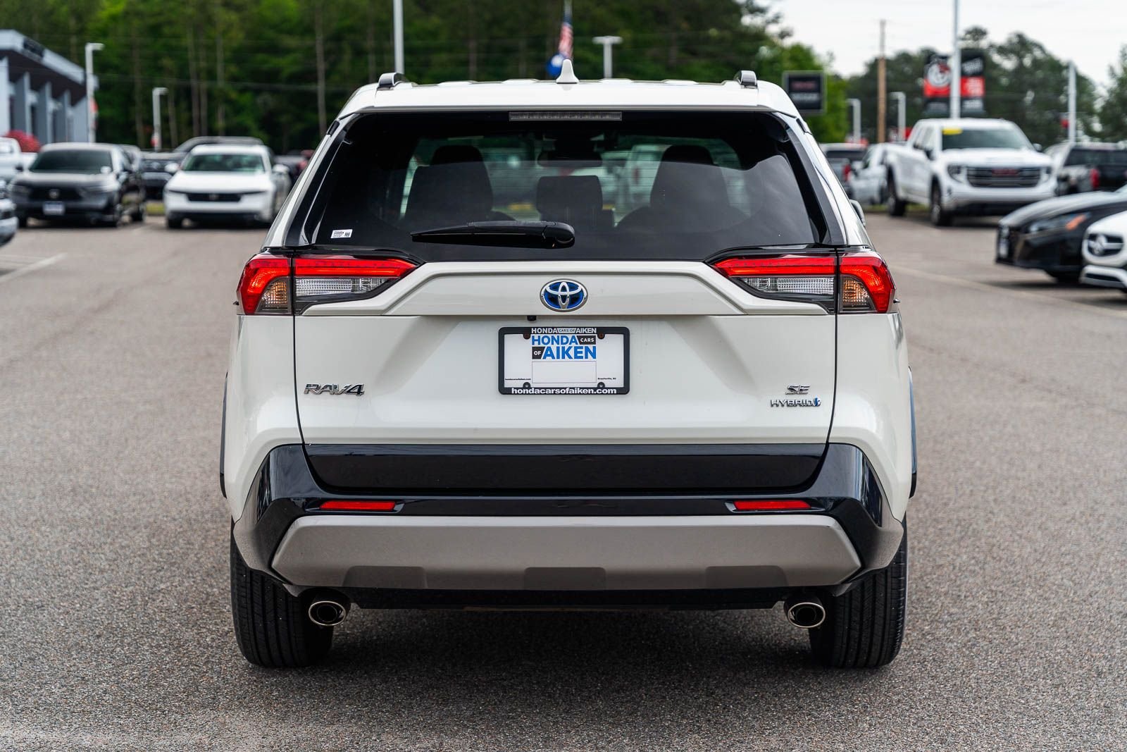 2022 Toyota RAV4 SE - Photo 6