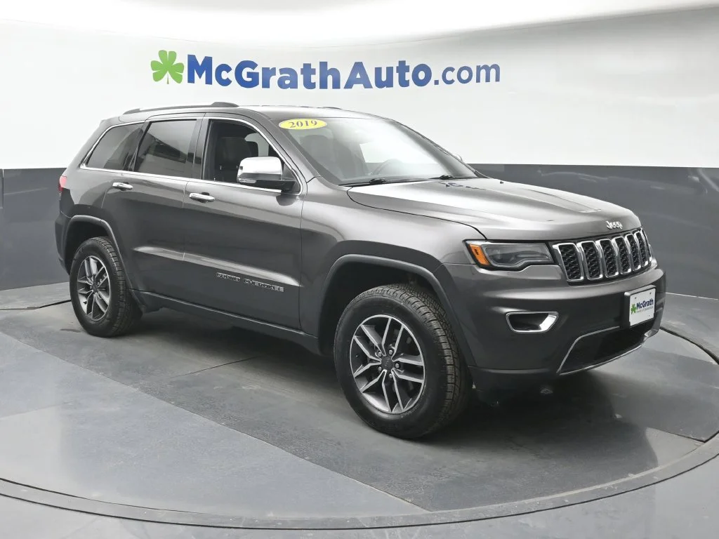 Used 2019 Jeep Grand Cherokee Limited with VIN 1C4RJFBGXKC654300 for sale in Marion, IA