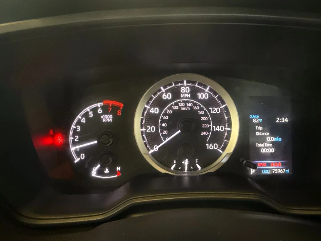 2021 Toyota Corolla LE - Photo 15