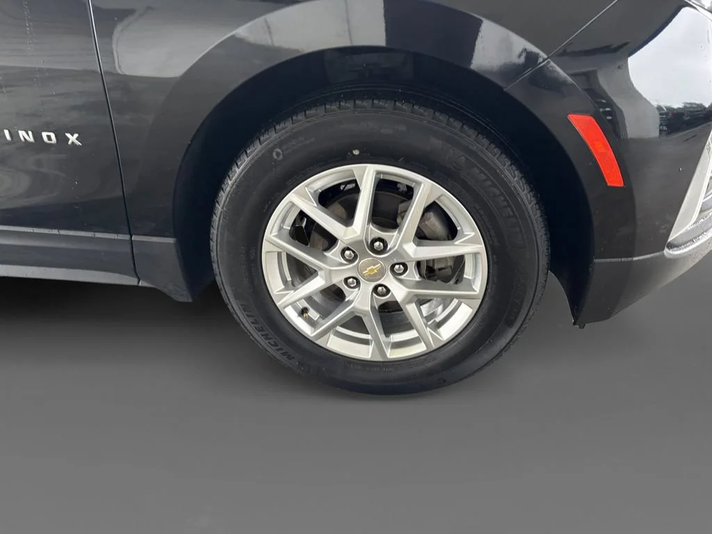 Used 2022 Mosaic Black Metallic Chevrolet LT image 16