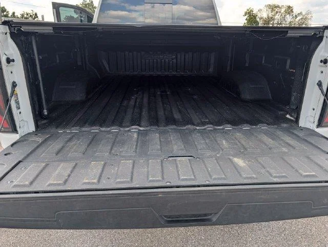 Used 2024 Summit White GMC AT4 image 23