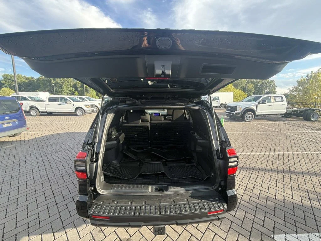 Used 2026 Black Toyota SR5 image 28