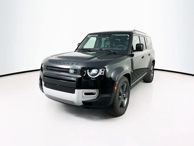 2025 Land Rover Defender 130 S P300's photo
