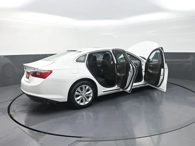 Used 2024 White Chevrolet LT image 45