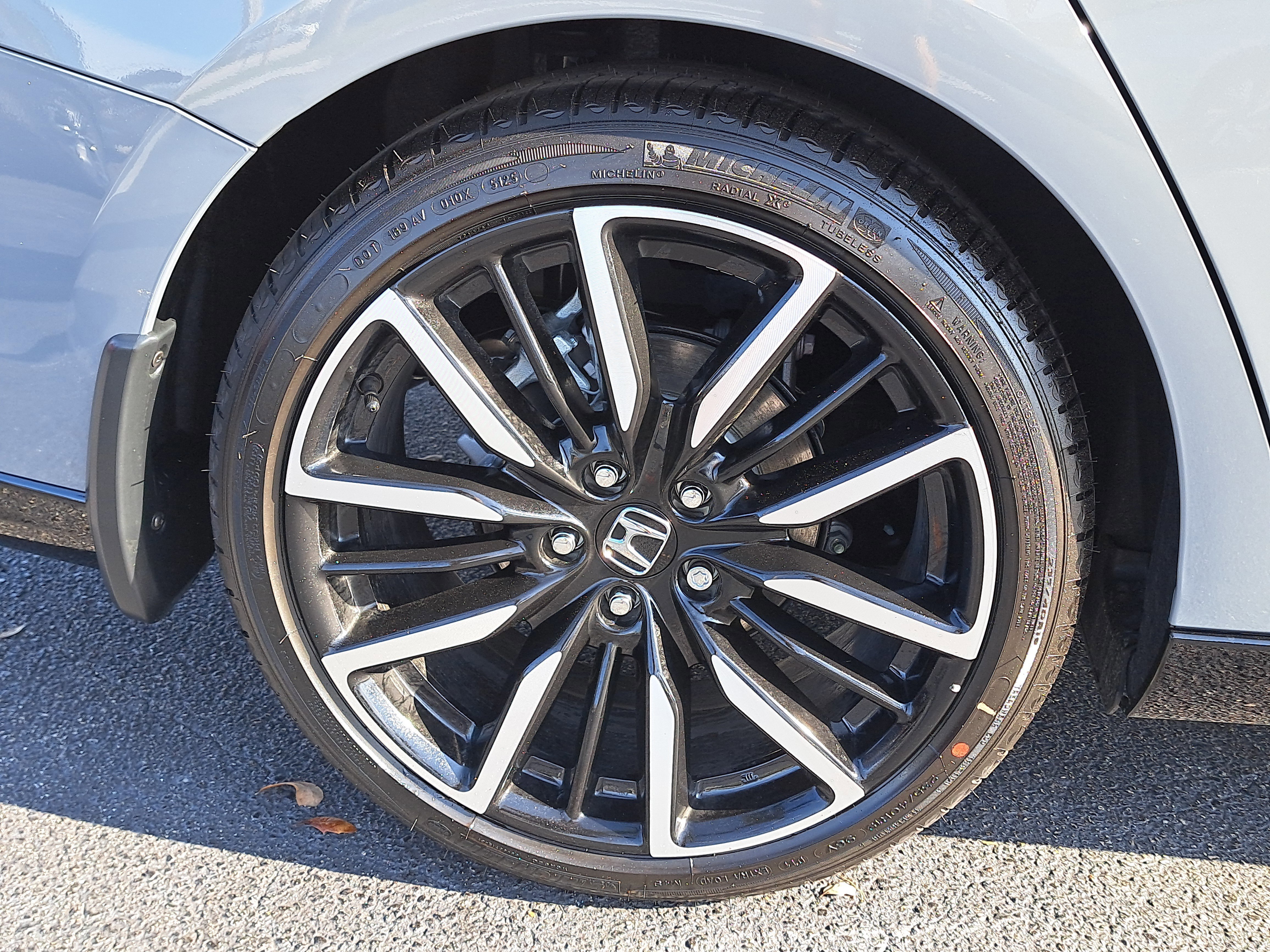 New 2026 Urban Gray Pearl Honda Touring image 7