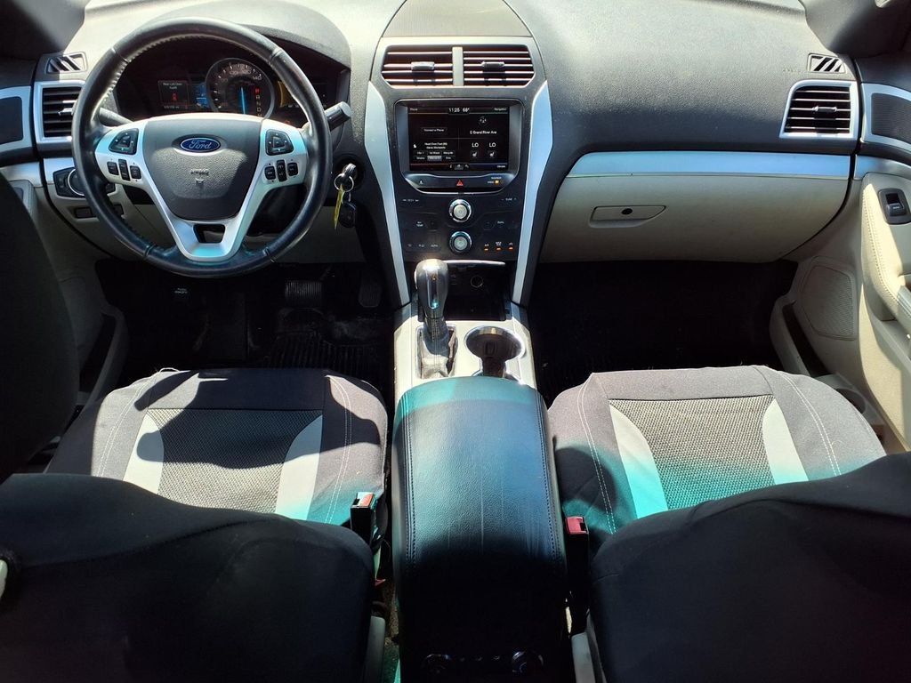 Used 2014 Gray Ford XLT image 9