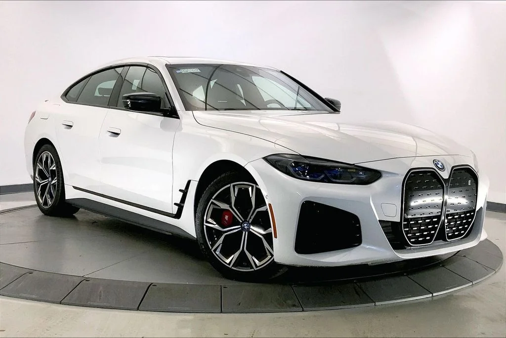 2024 BMW i4 eDrive40's photo