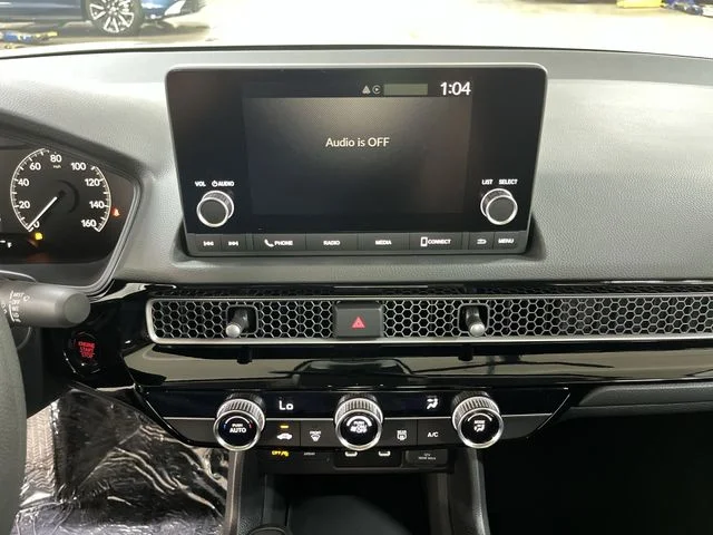 New 2026 Platinum White Pearl Honda LX image 14