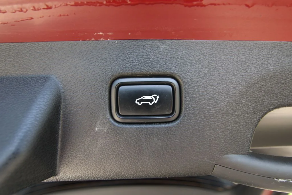 Used 2023 Red Kia X-Pro Prestige image 36