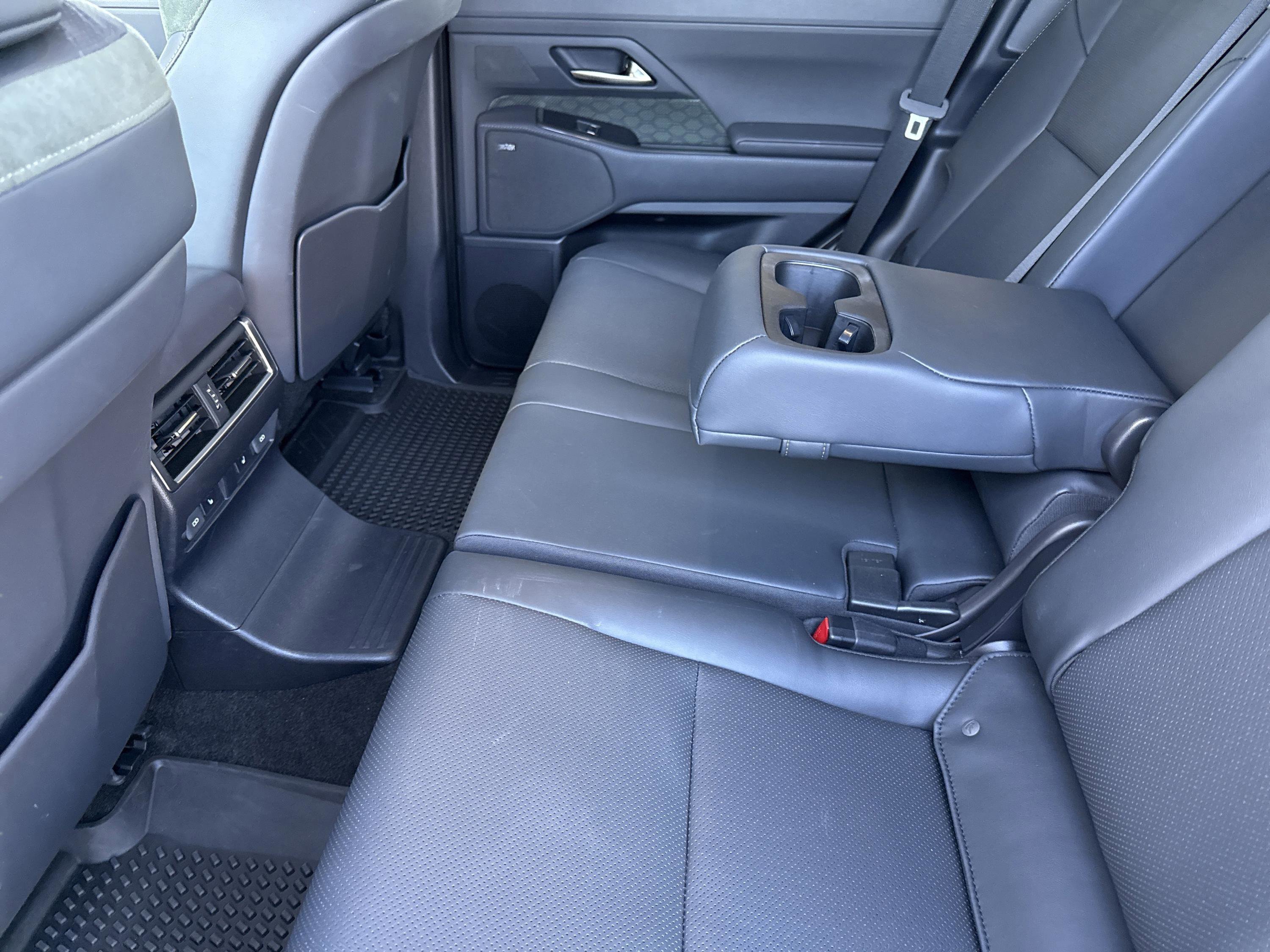 Used 2024 Earth/Black Lexus GX 550 Overtrail image 13