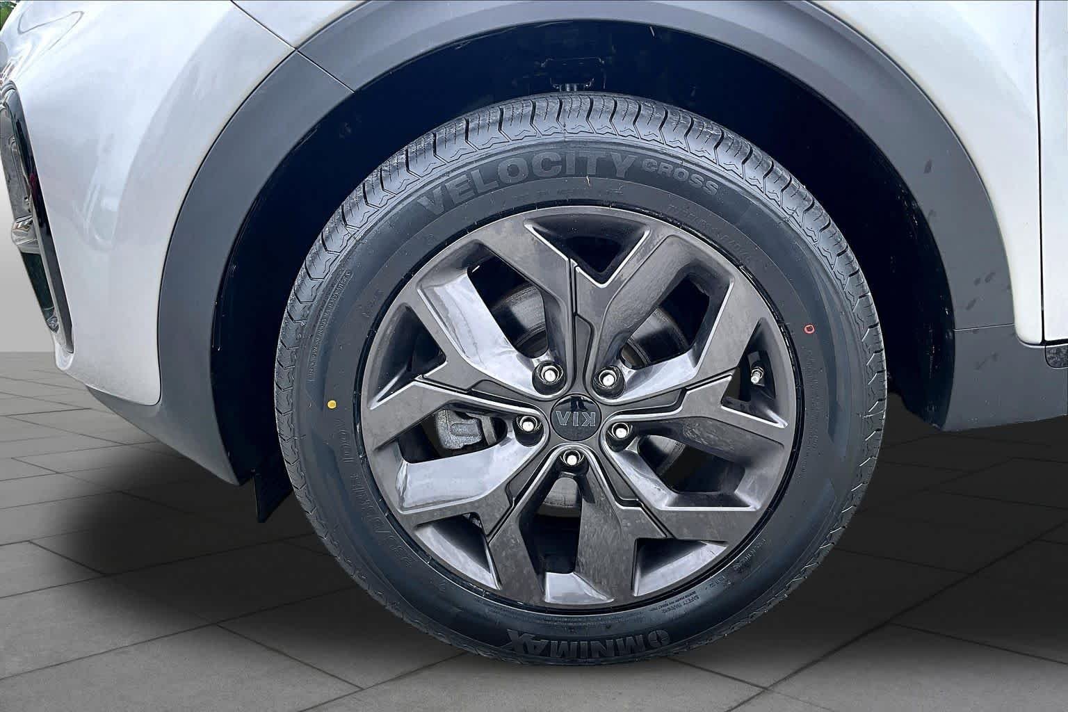 Used 2021 Sparkling Silver Kia S image 11