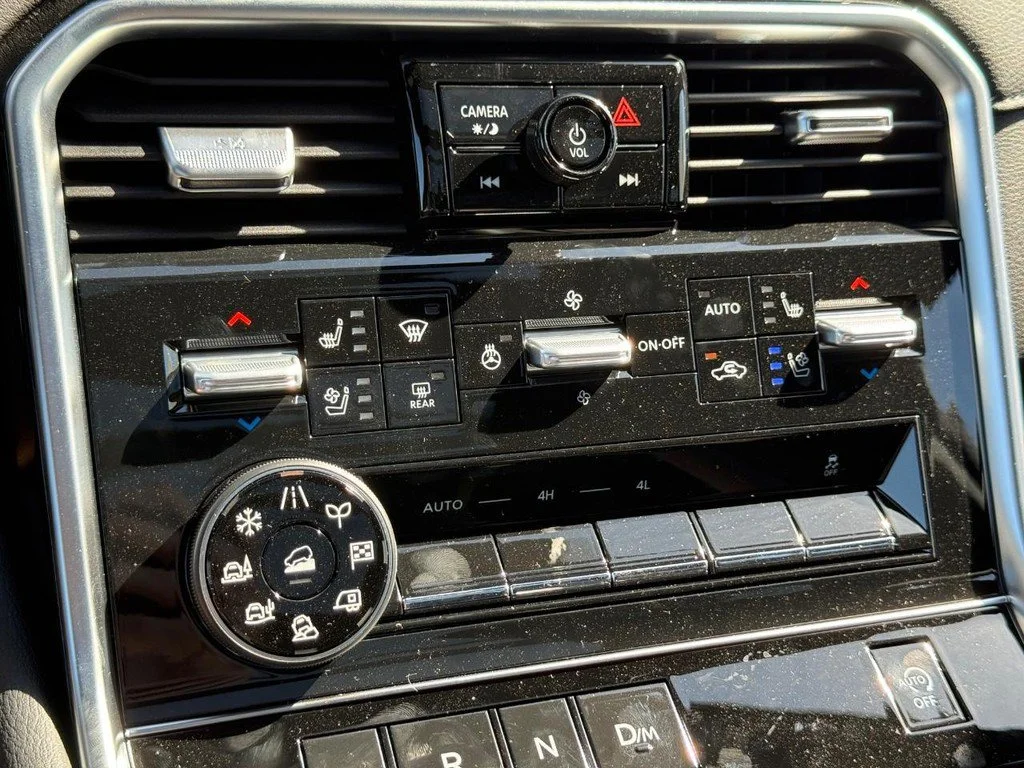 New 2026 Coulis Red Pearl / Super Black Two-tone Nissan Platinum image 16