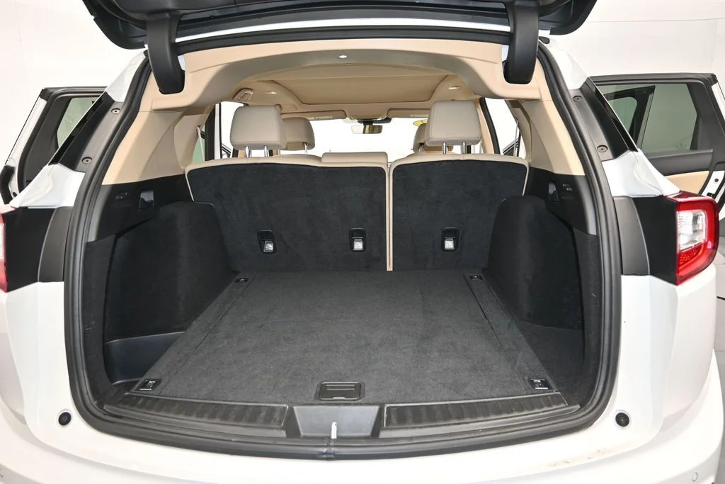 Certified Used 2023 Platinum White Pearl Acura Technology Package image 11