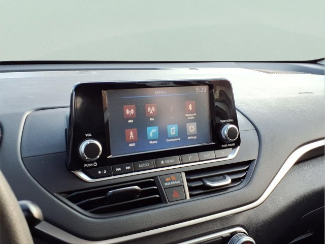 Used 2021 Silver Nissan S FWD image 9