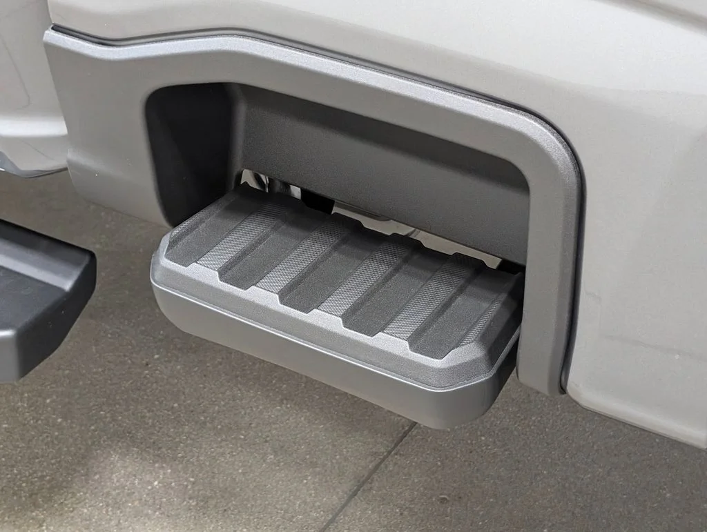 New 2026 Carbonized Gray Metallic Ford F-250® Lariat® image 30