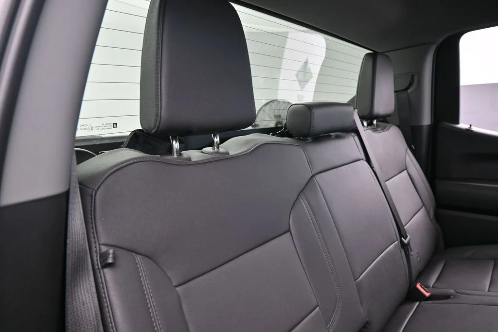 Used 2026 Summit White Chevrolet WT image 33