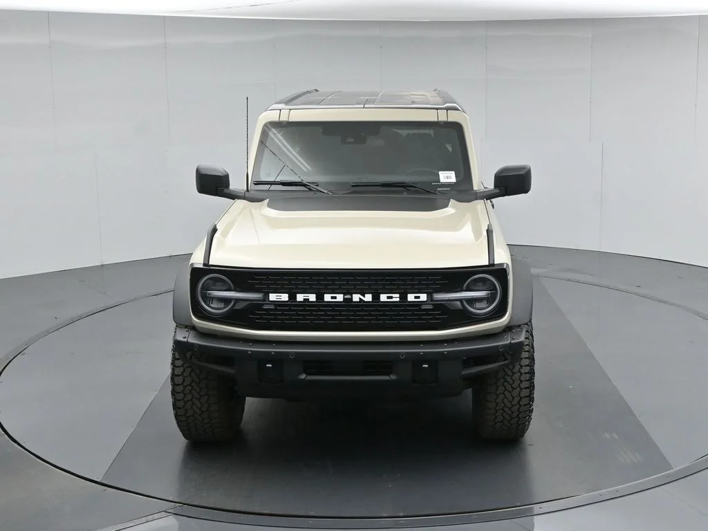 New 2026 Desert Sand Ford Badlands image 36