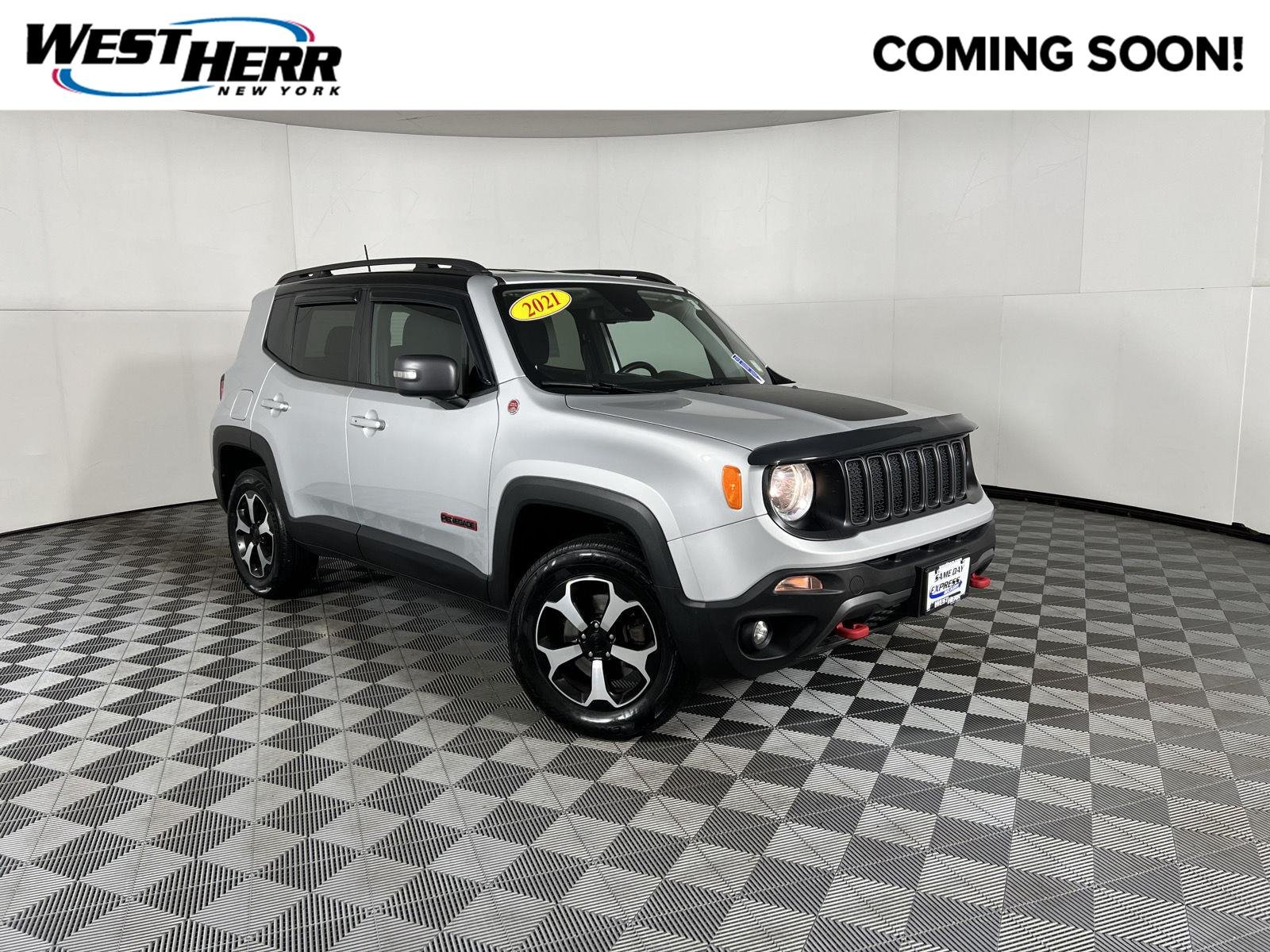 Used 2021 Glacier Metallic Clearcoat Jeep Trailhawk image 1