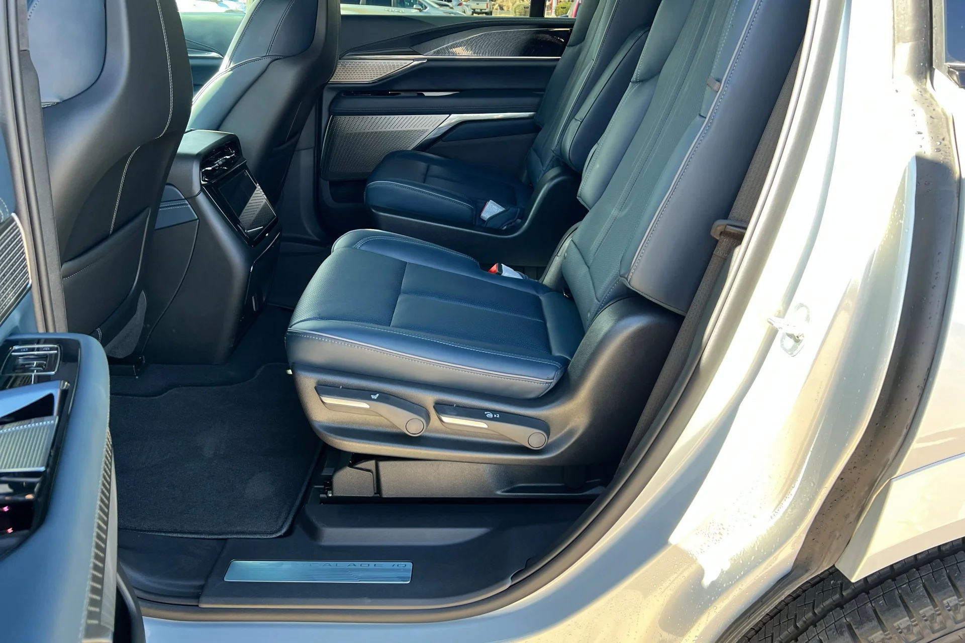 2025 Cadillac Escalade IQ Sport 2 - Photo 21