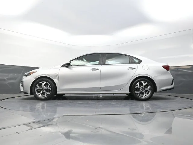 Used 2021 Silver Kia LXS image 34