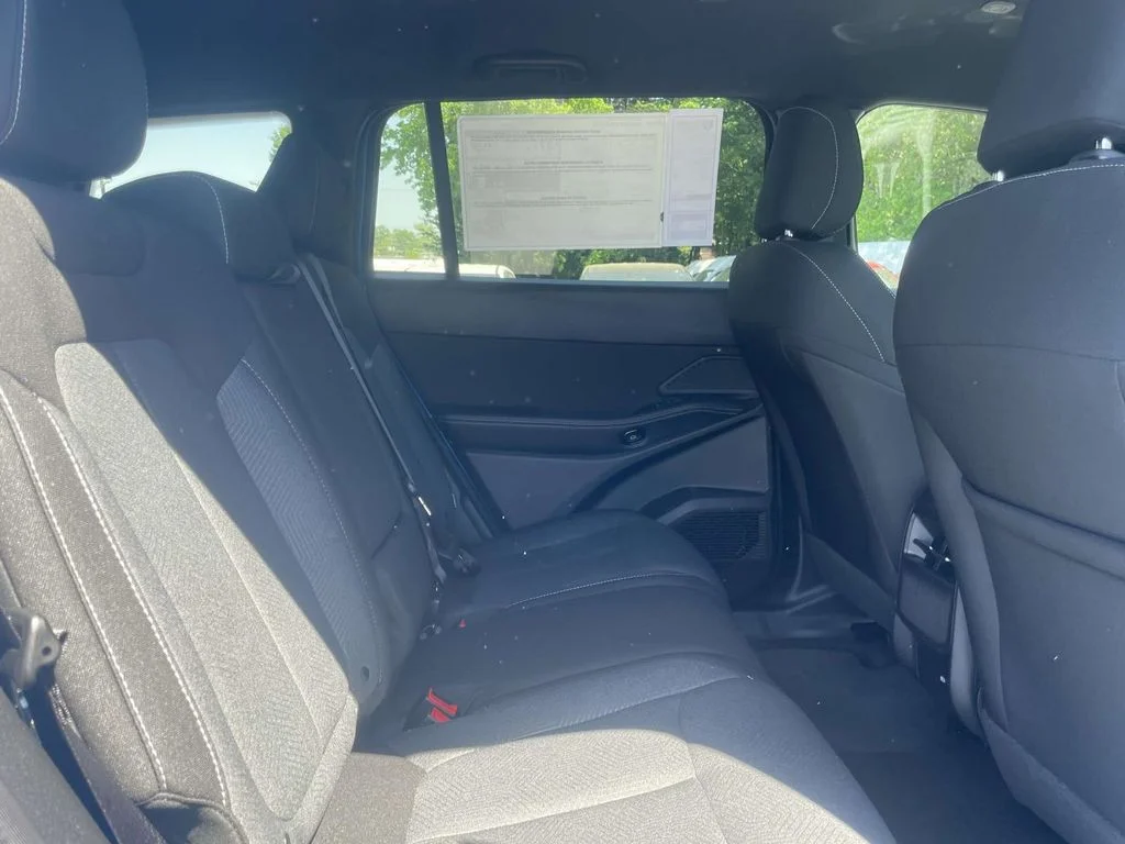 New 2026 Hydro Blue Pearlcoat Jeep Laredo image 17