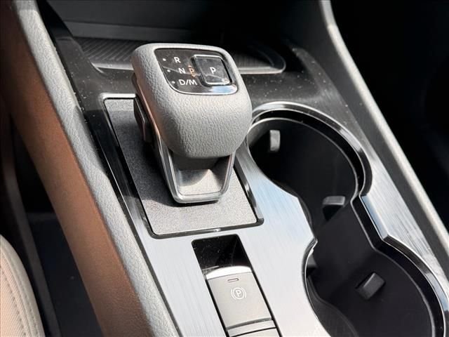 Used 2023 White Nissan SV image 24