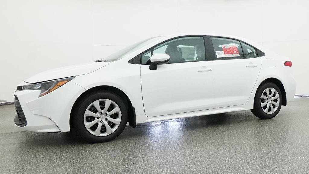 New 2026 Ice Cap Toyota LE image 4