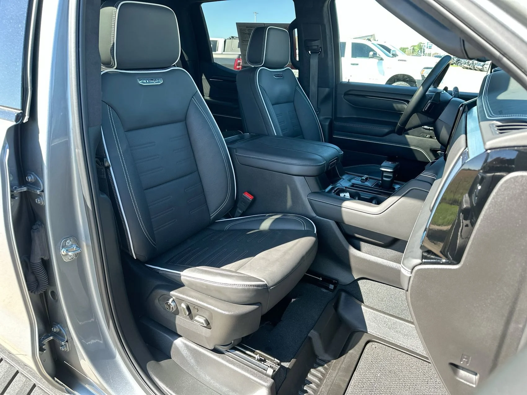 Used 2025 Sterling Metallic GMC AT4X image 25