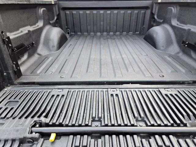 Used 2014 Black Ford Platinum image 17