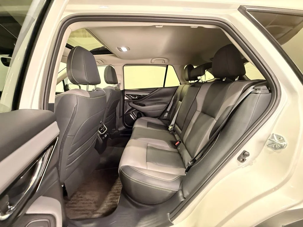 Used 2023 White Subaru Onyx Edition XT image 18