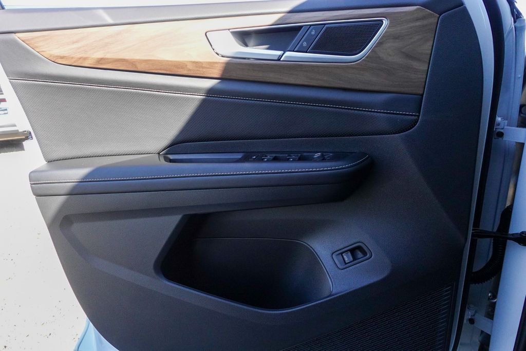 2026 Volkswagen Atlas SE w/Tech - Photo 14