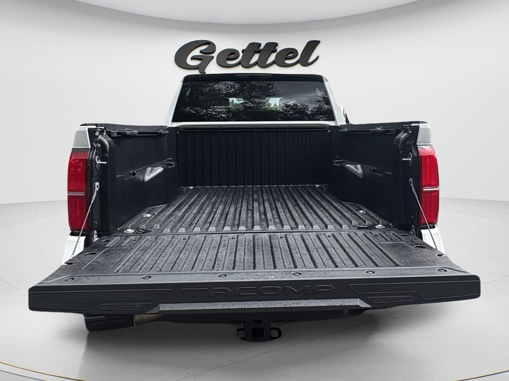 2024 Toyota Tacoma SR5 - Photo 10