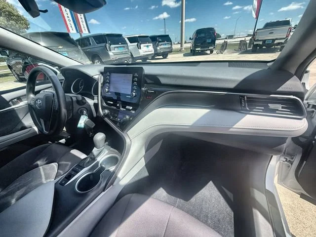 2024 Toyota Camry LE - Photo 27