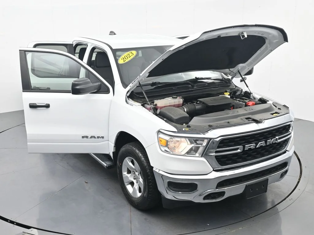 Used 2023 White Ram Big Horn/Lone Star image 38