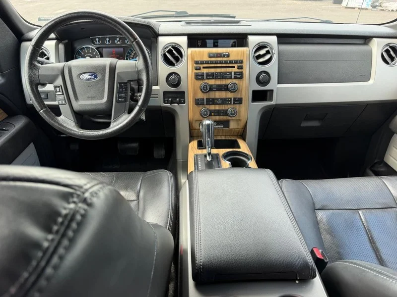 Used 2011 Ingot Silver Metallic Ford Lariat image 10
