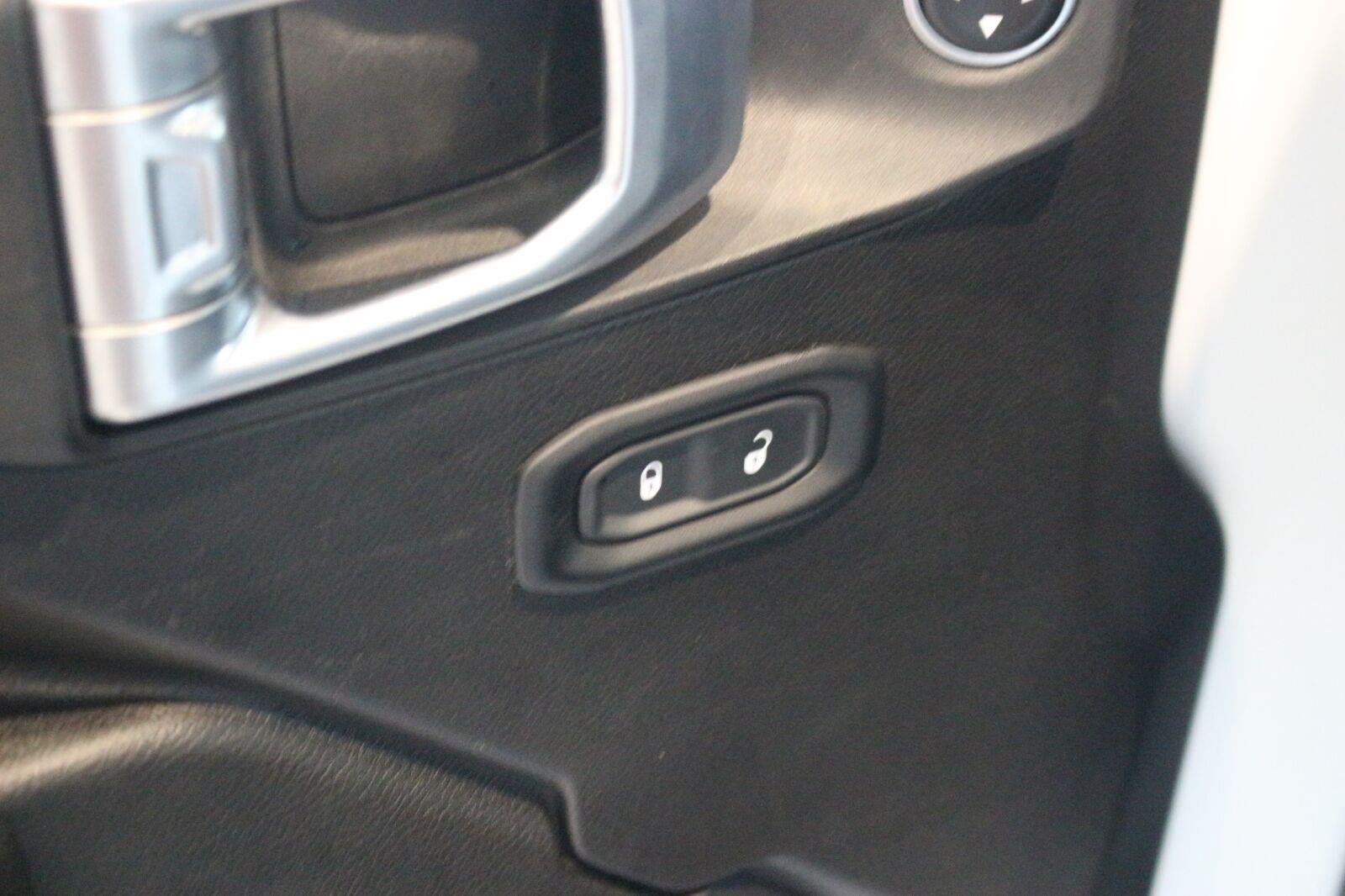 Used 2024 Whyte Jeep Sport S image 12