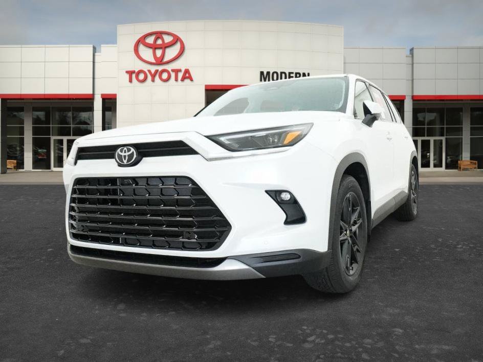New 2026 Wind Chill Pearl Toyota Platinum image 19