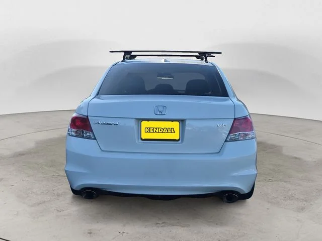 Used 2010  Honda EX-L image 6