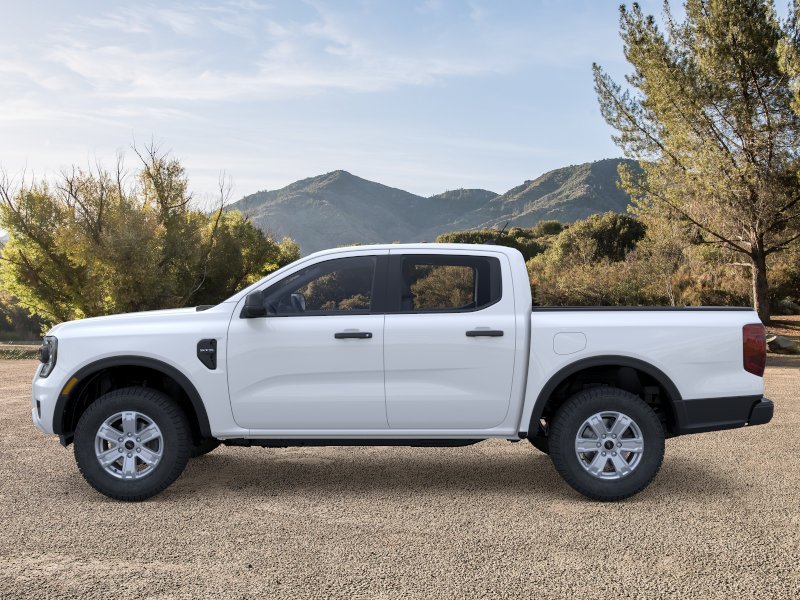New 2025 Oxford White Ford XL image 3