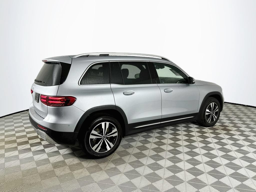New 2026 Cirrus Silver Metallic Mercedes-Benz GLB 250 image 39