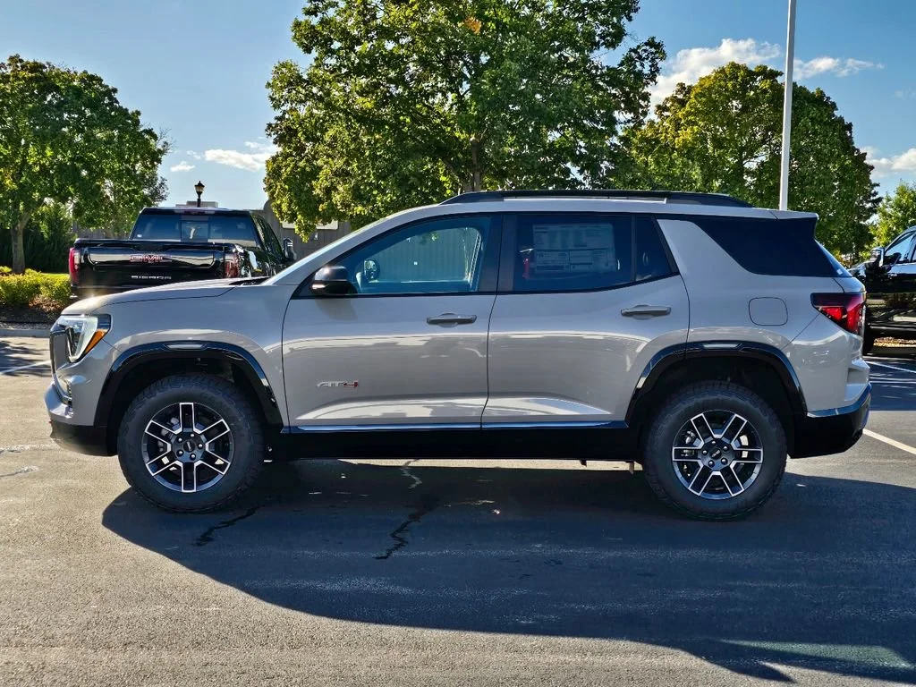 2026 GMC Terrain AT4 - Photo 7