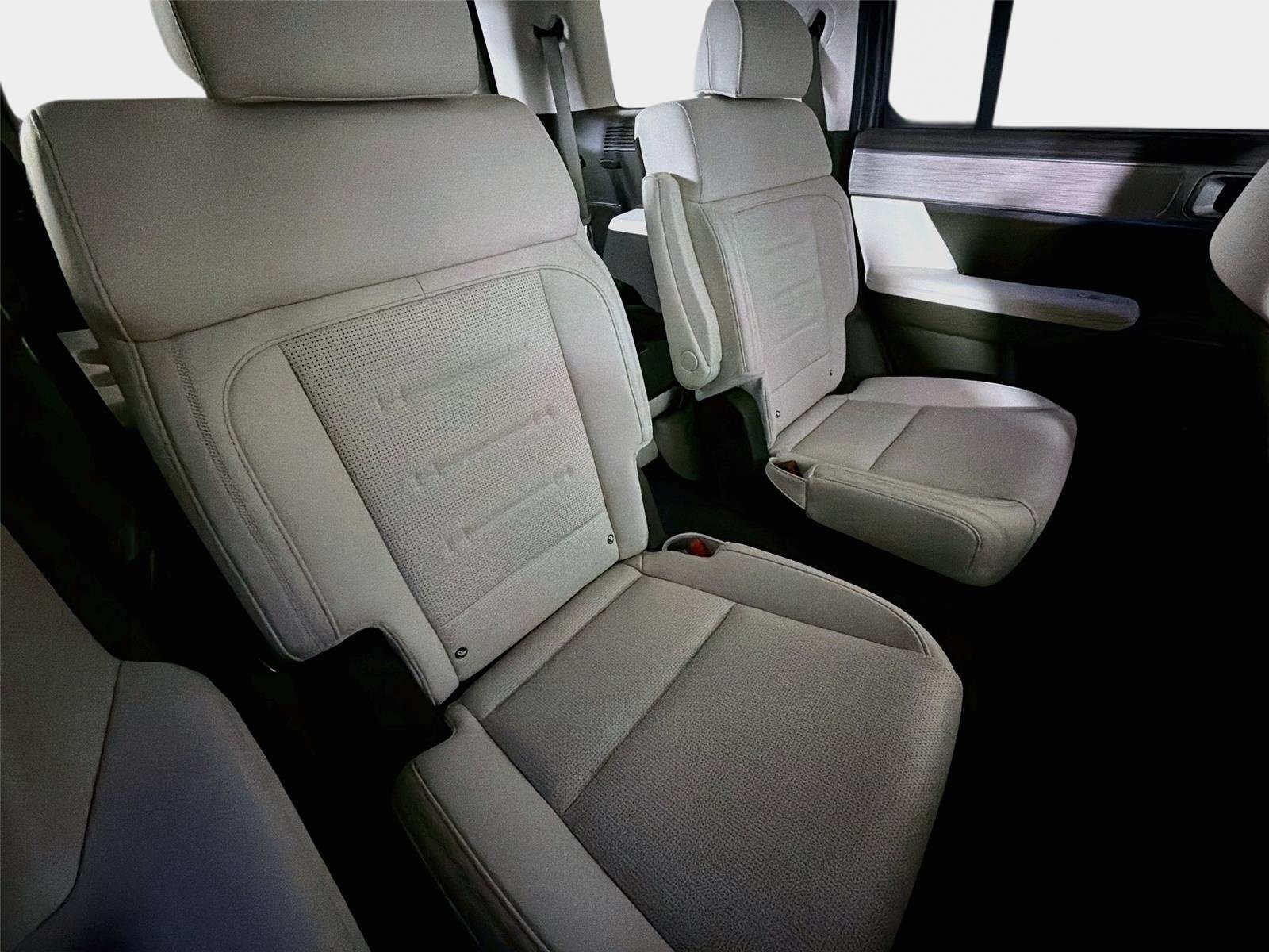 Used 2024 Ecotronic Gray Hyundai Calligraphy image 28