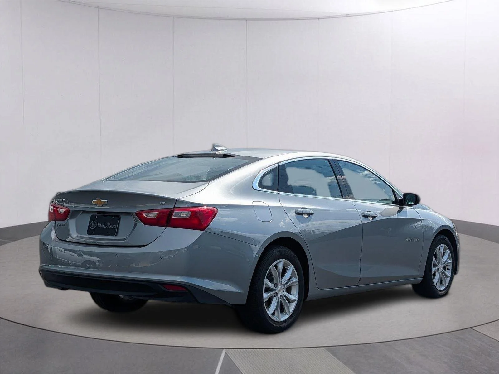 Used 2024 Sterling Gray Metallic Chevrolet LT image 7