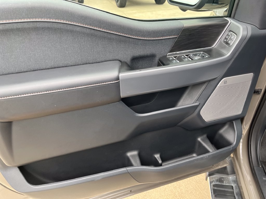 Used 2025 Gray Ford Lariat image 12